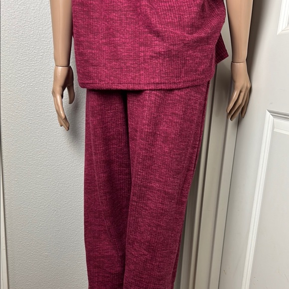 Isaac Mizrahi Casual Burgundy NWT  Lounge Set Burgundy Wine Color - Picture 12 of 16